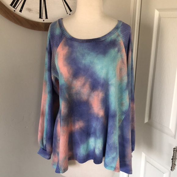 Pink Lily Top - Picture 4 of 7